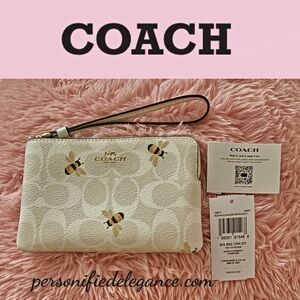 NEW Coach Signature Bee Chalk Glacier White Coated Canvas Corner Zip Wristlet
